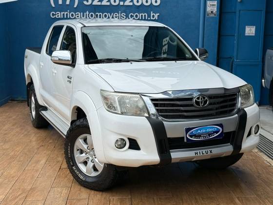 TOYOTA HILUX 2.7 SRV 4X4 CD 16V FLEX 4P AUTOMÁTICO
